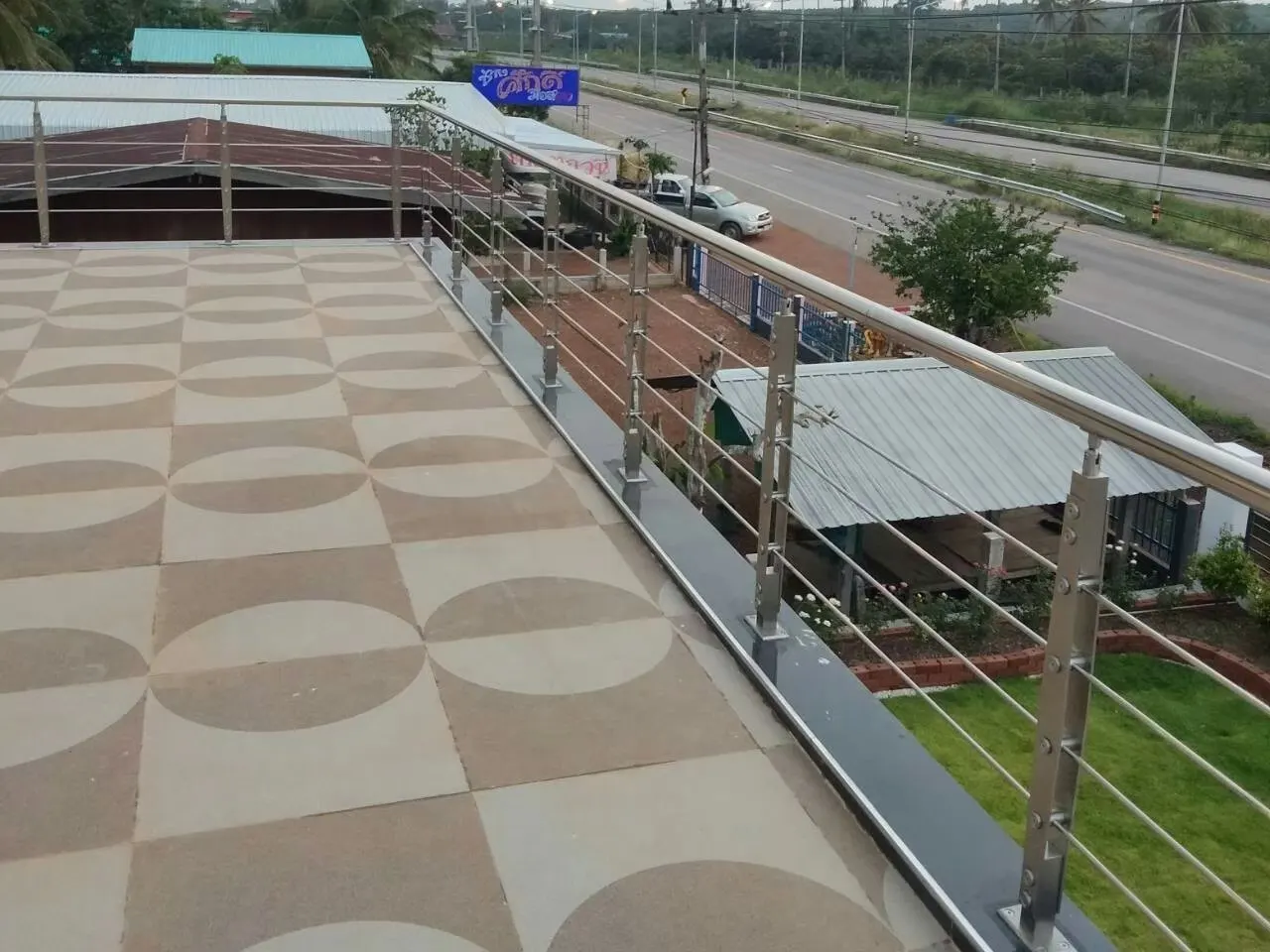 ราวบันได ราวระเบียง ราวกันตก รุ่น BS63